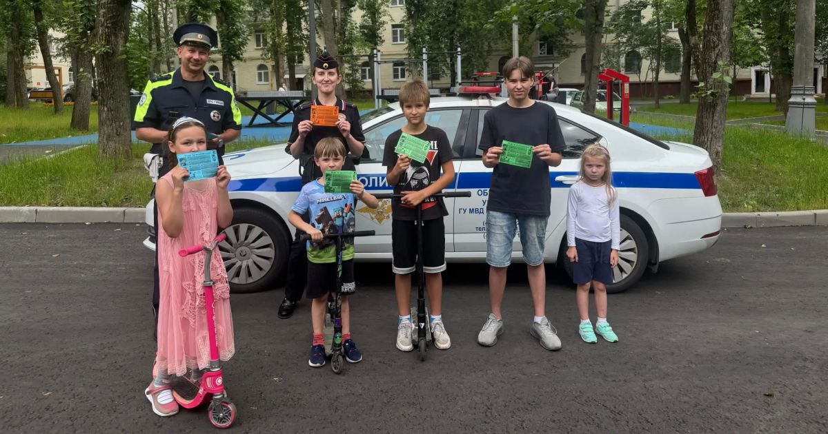 Столичные Госавтоинспекторы провели профилактические беседы по безопасному передвижению на самокатах и велосипедах Столичные Госавтоинспекторы провели профилактические беседы по безопасному передвижению на самокатах и велосипедах
