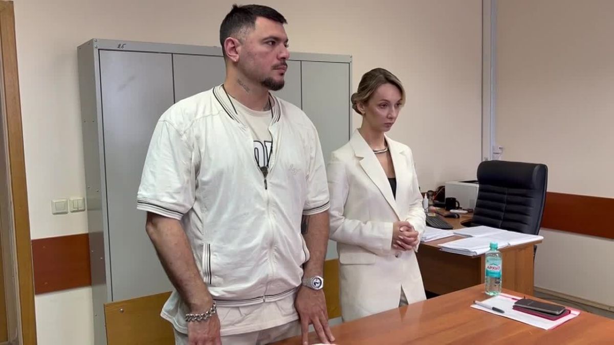 Рэпера Птаху (Давида Нуриева) оштрафовали на 80 тысяч рублей