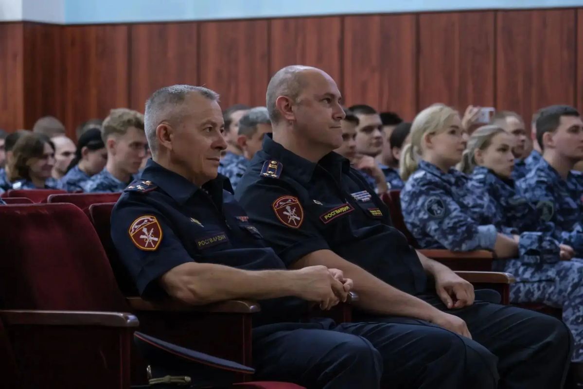 В Центре профессиональной подготовки столичных росгвардейцев прошло торжественной мероприятие, посвящённое 32-летию В Центре профессиональной подготовки столичных росгвардейцев прошло торжественной мероприятие, посвящённое 32-летию