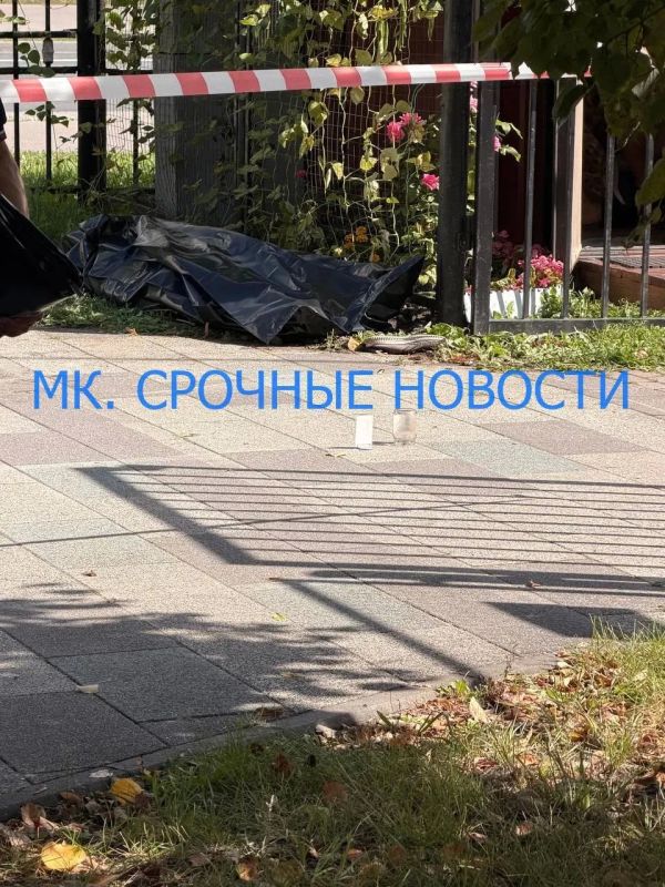 Неадекватный мужчина с лопатой бросался на прихожан церкви на юго-востоке Москвы