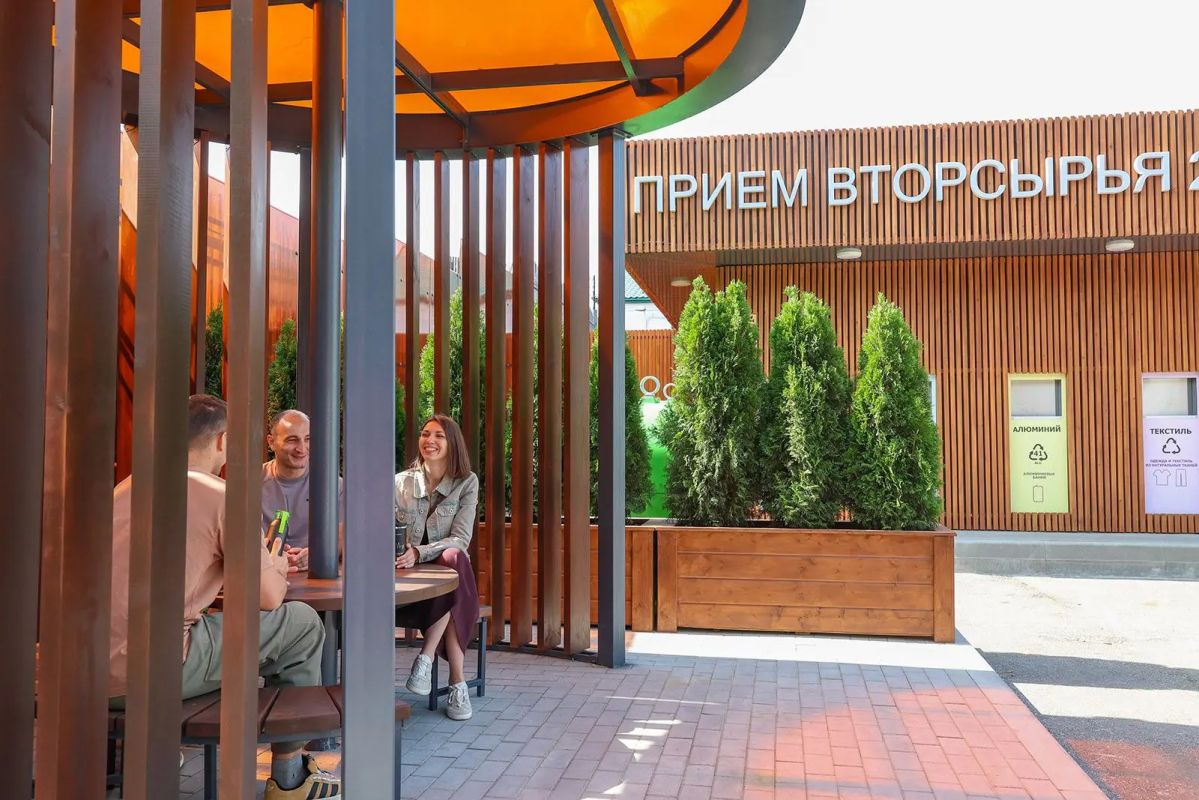 Новый экоцентр открылся в Пресненском районе Москвы на Звенигородском шоссе Новый экоцентр открылся в Пресненском районе Москвы на Звенигородском шоссе