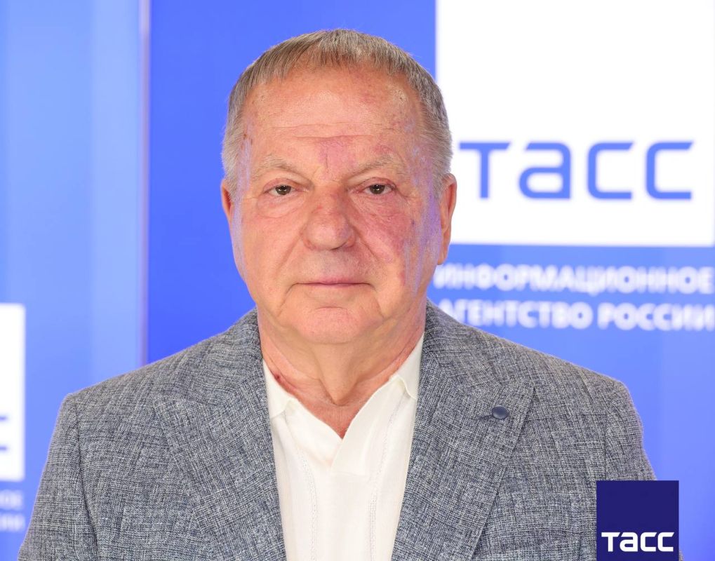 Главное из заявлений, а также фоторепортаж с пресс-конференции в Региональном информационном центре "ТАСС Кавказ" в Пятигорске, посвященной организации общественного контроля и независимого наблюдения на выборах в единый... Главное из заявлений, а также фоторепортаж с пресс-конференции в Региональном информационном центре "ТАСС Кавказ" в Пятигорске, посвященной организации общественного контроля и независимого наблюдения на выборах в единый...