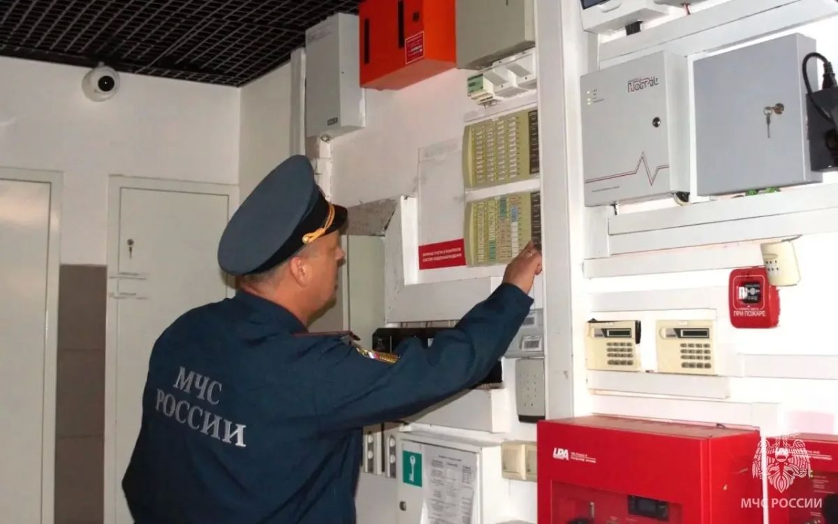 МЧС России усиливает профилактическую работу по пожарной безопасности МЧС России усиливает профилактическую работу по пожарной безопасности