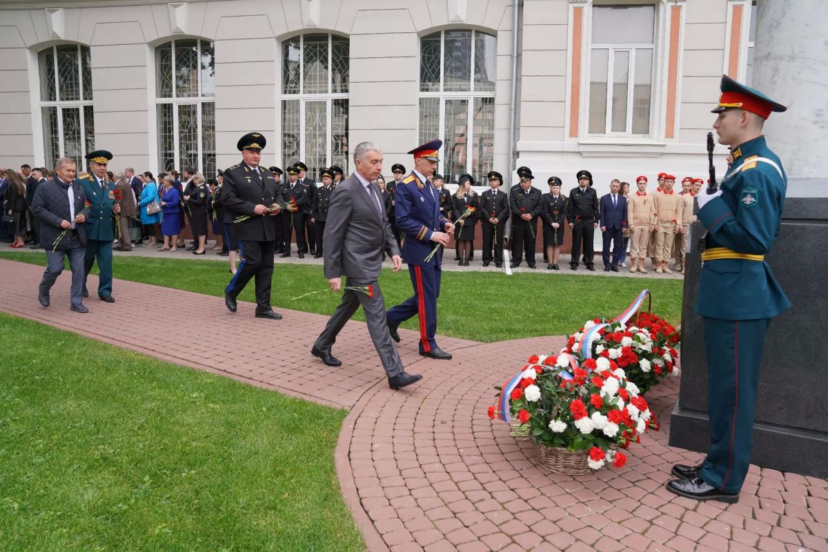 Руководитель Западного МСУТ СК России Виталий Владимирович Саксин принял участие в памятном мероприятии ко Дню солидарности в борьбе с терроризмом Руководитель Западного МСУТ СК России Виталий Владимирович Саксин принял участие в памятном мероприятии ко Дню солидарности в борьбе с терроризмом