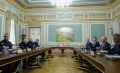 «Зятёк и Витёк» снова прокатились и поели в Москве и Киеве за чужой счет