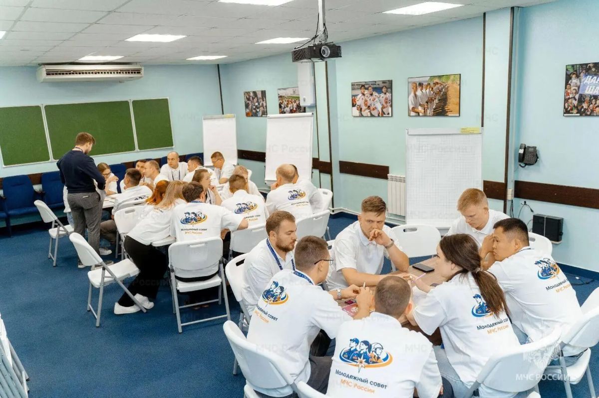В Казани завершился первый Всероссийский сбор председателей Молодёжных советов МЧС России В Казани завершился первый Всероссийский сбор председателей Молодёжных советов МЧС России