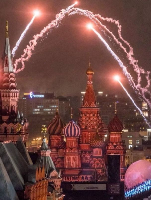В честь дня города продолжаю делиться с вами своими фотографиями любимой красавицы Москвы В честь дня города продолжаю делиться с вами своими фотографиями любимой красавицы Москвы