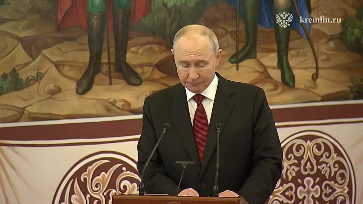 Партнерство России и Вьетнама на деле способствует глобальной и региональной стабильности, заявил Путин