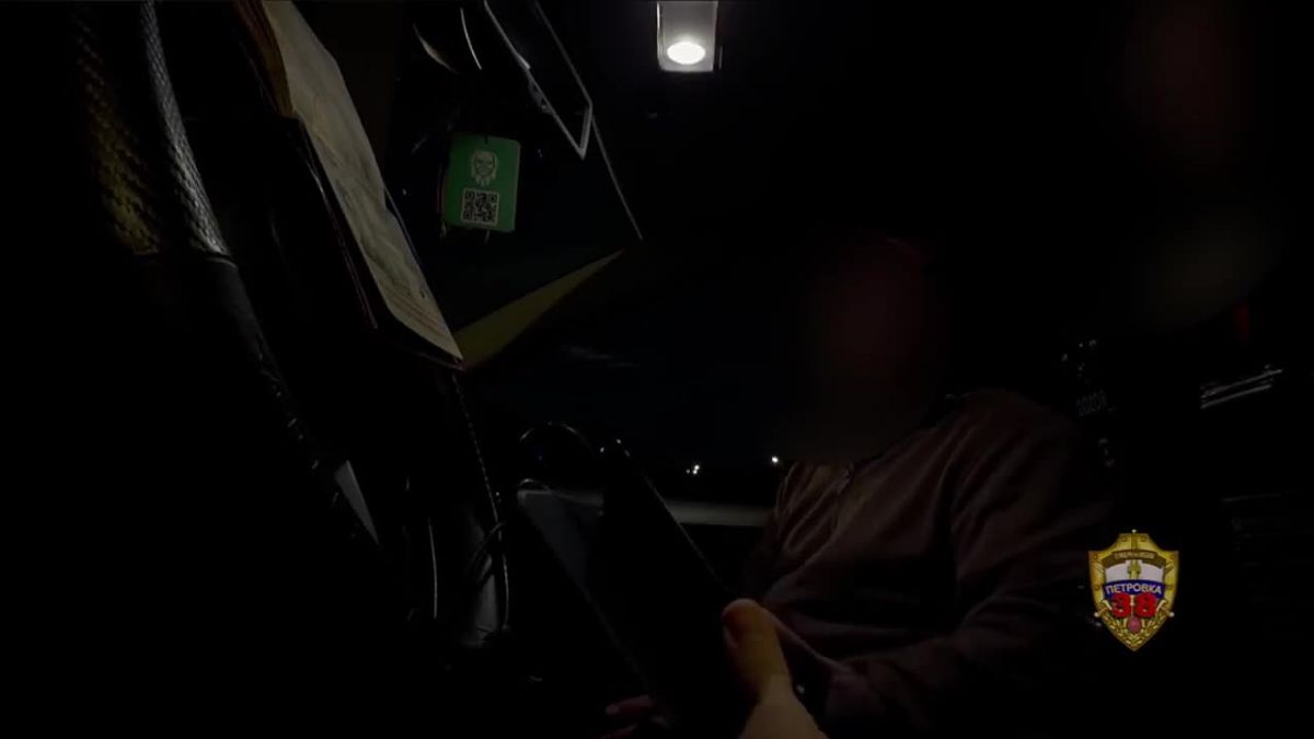 Попытка подкупить полицейских обошлась пассажиру такси уголовным делом