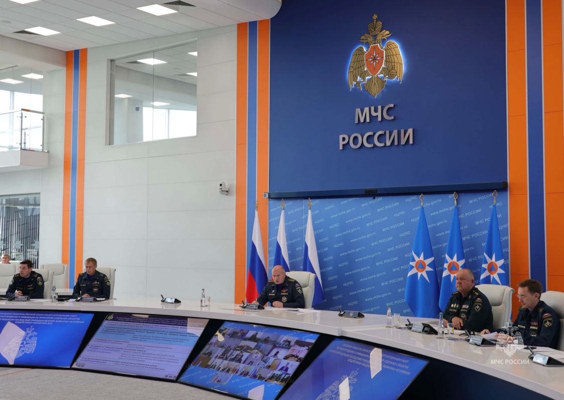 В Республике Дагестан предстоит нарастить темпы выплат жилищных сертификатов пострадавшим от паводка В Республике Дагестан предстоит нарастить темпы выплат жилищных сертификатов пострадавшим от паводка