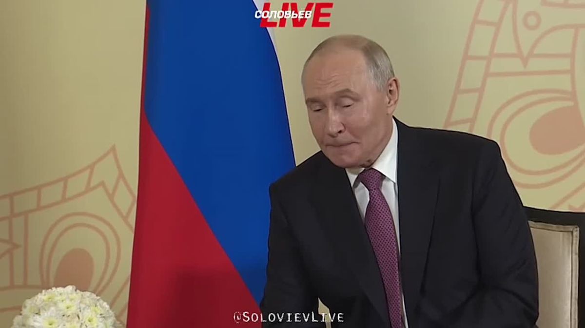 «Мы давно не виделись. Я очень рад нашей новой встрече», — Владимир Путин тепло поприветствовал президента Египта Абдель Фаттаха ас-Сиси на полях саммита БРИКС в Нью-Дели