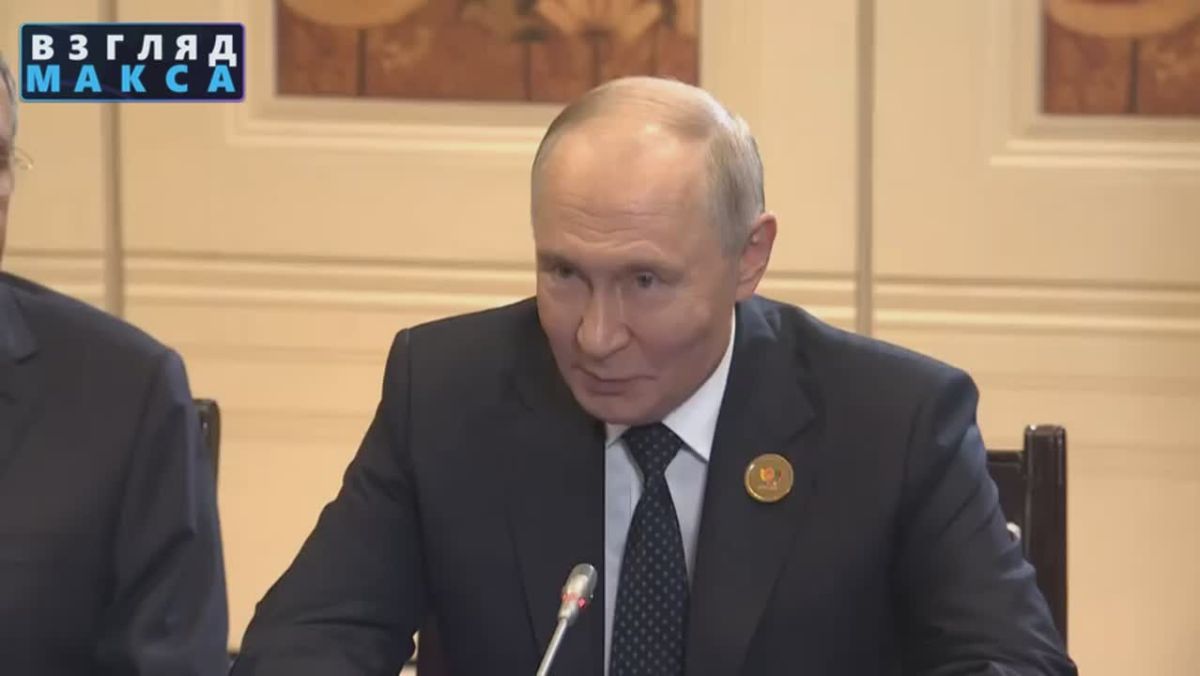 Президент России Владимир Путин продолжил серию двусторонних встреч на полях саммита БРИКС в Нью-Дели переговорами с премьер-министром Эфиопии Абием Ахмедом