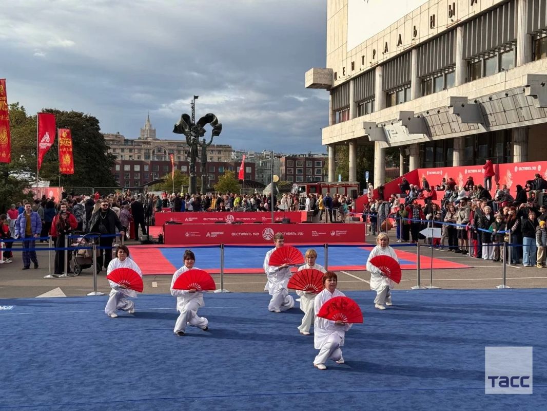 Фестиваль ушу впервые проходит в Москве Фестиваль ушу впервые проходит в Москве