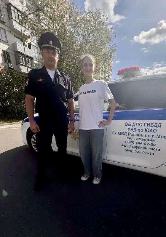 Чуткость и профессионализм на страже безопасности: сотрудник Госавтоинспекции ЮАО пришёл на помощь автоледи Чуткость и профессионализм на страже безопасности: сотрудник Госавтоинспекции ЮАО пришёл на помощь автоледи