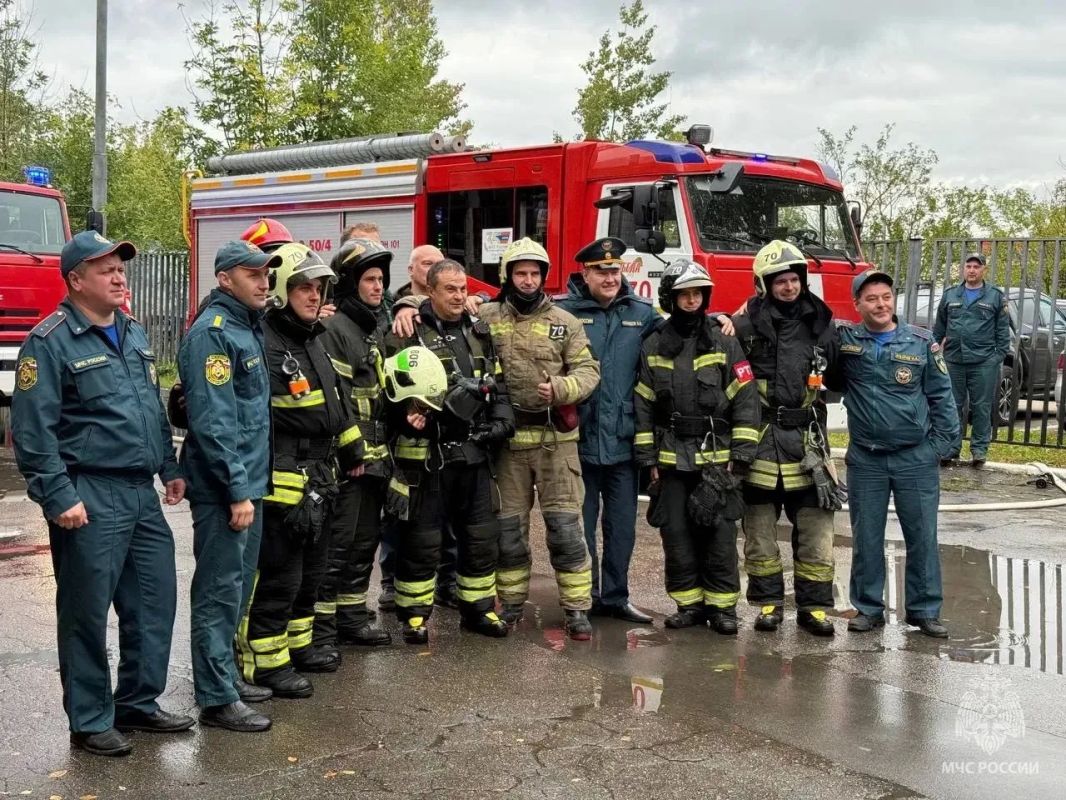 С почётом и благодарностью С почётом и благодарностью