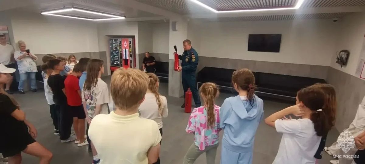 В Юго-Западном округе детям напомнили правила пожарной безопасности В Юго-Западном округе детям напомнили правила пожарной безопасности
