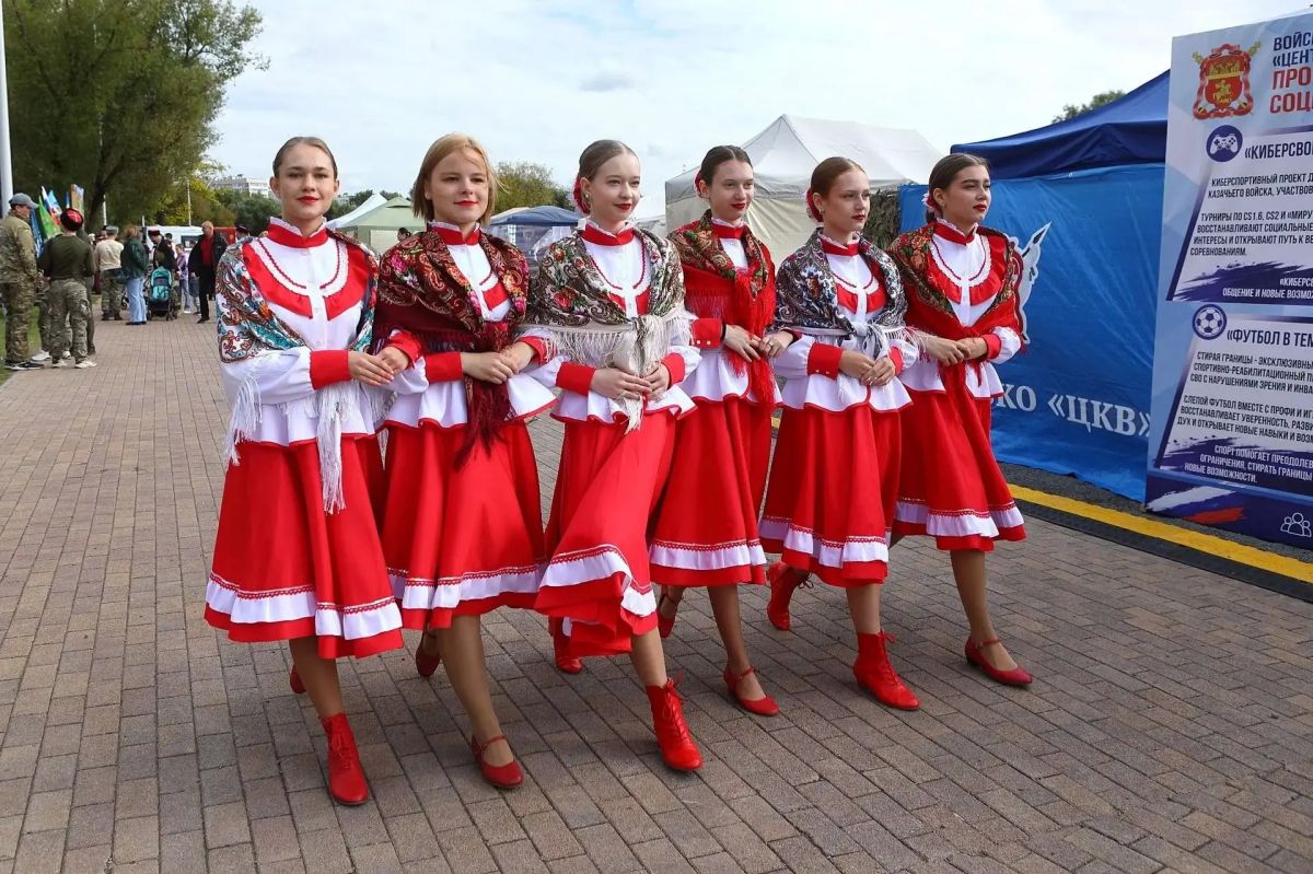 XII Международный фестиваль «Казачья станица Москва» прошел в столице XII Международный фестиваль «Казачья станица Москва» прошел в столице