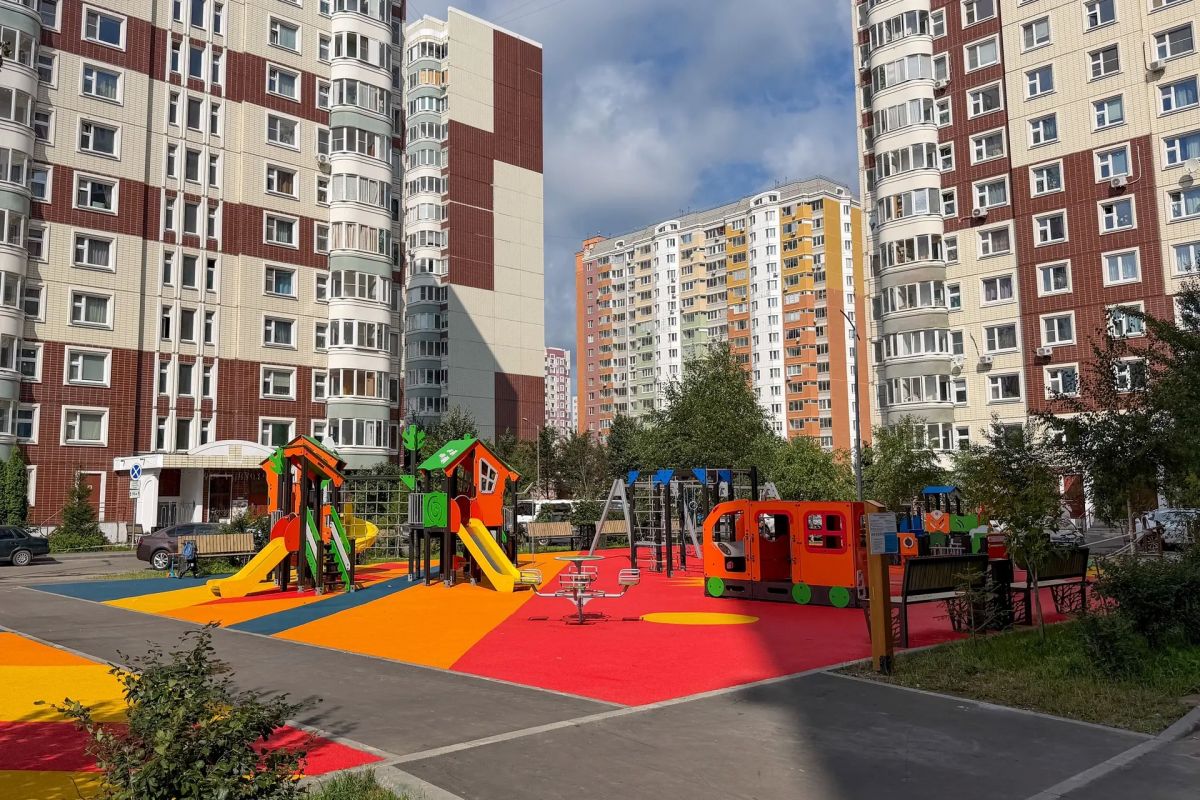 Современное общественное пространство с игровыми зонами и спортивным кластером обустроили в районе Троицк # ТиНАО Современное общественное пространство с игровыми зонами и спортивным кластером обустроили в районе Троицк # ТиНАО