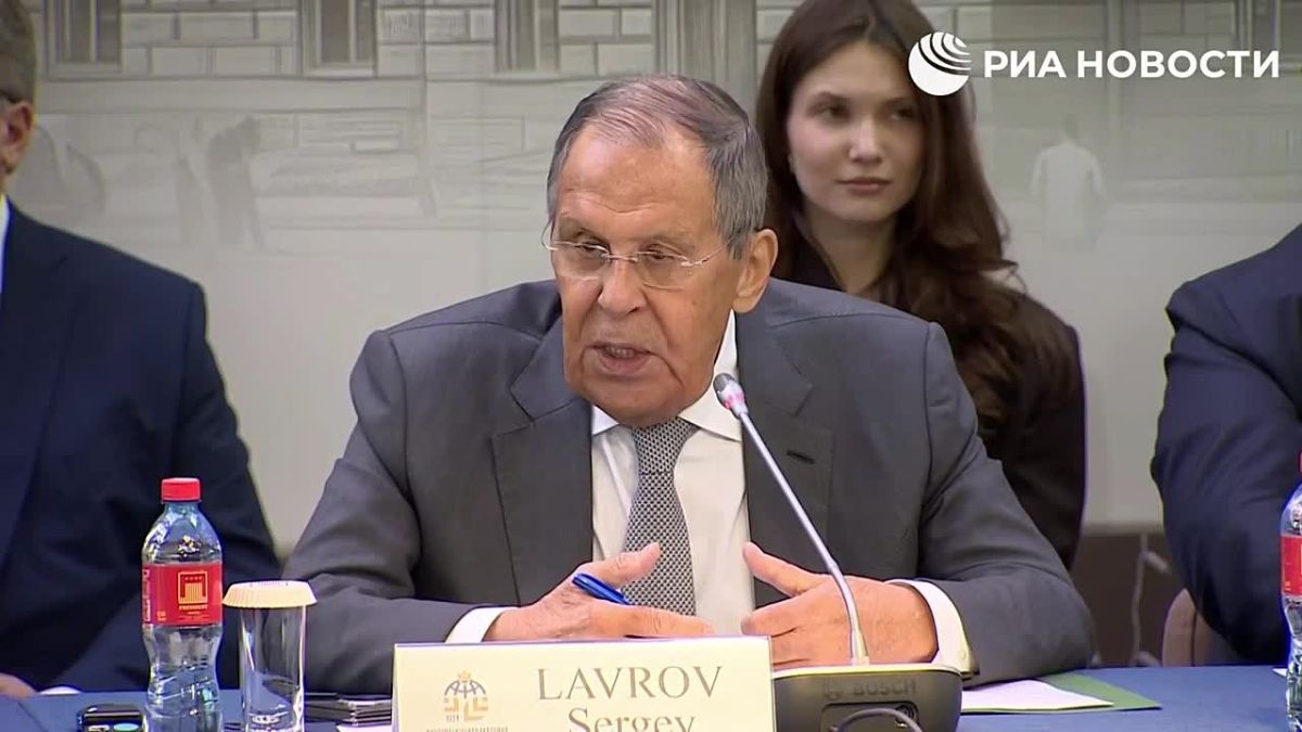 Россия готова к переговорам, но не будет на их период останавливать СВО