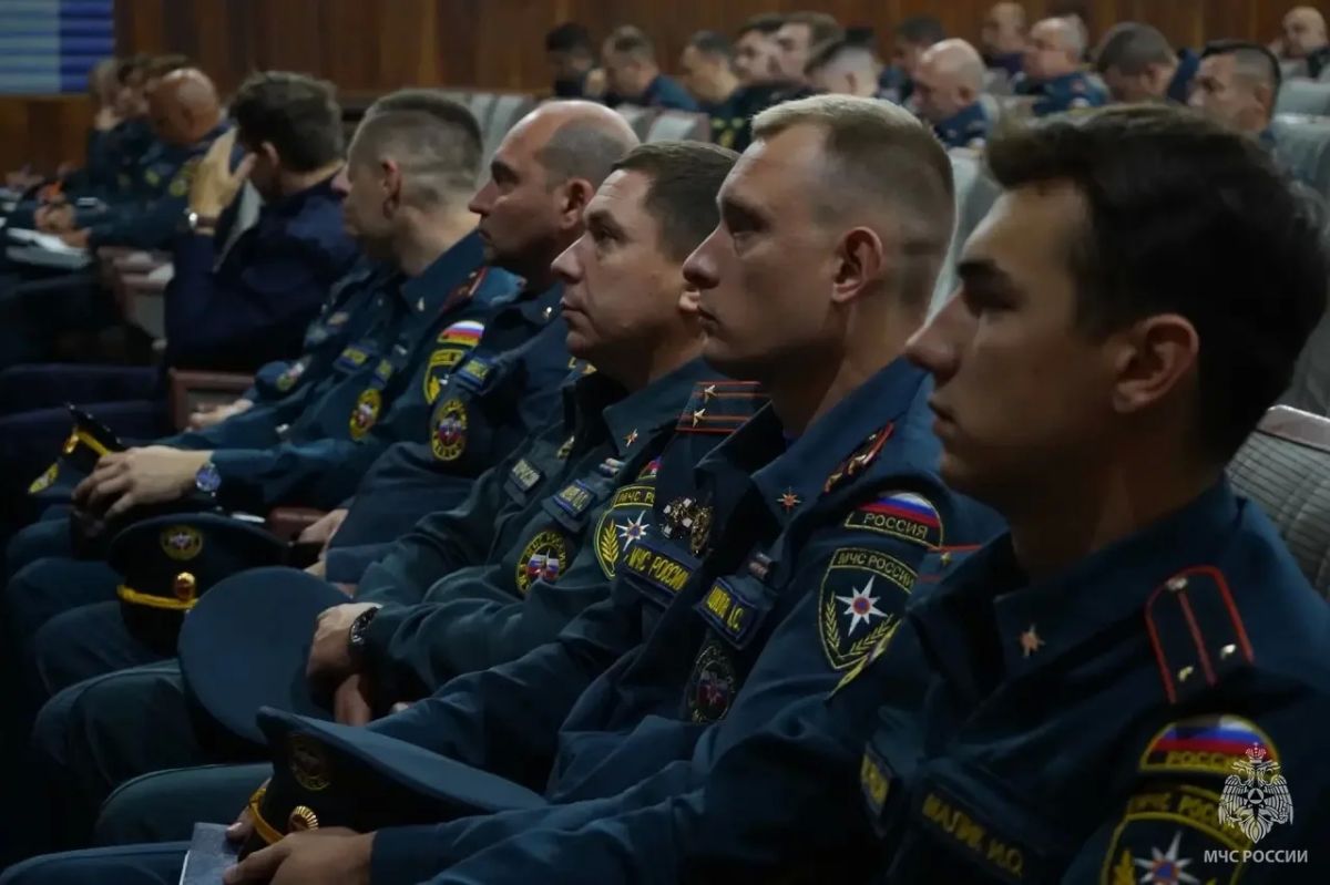 В столичном Главке МЧС России прошли занятия школы оперативного мастерства В столичном Главке МЧС России прошли занятия школы оперативного мастерства