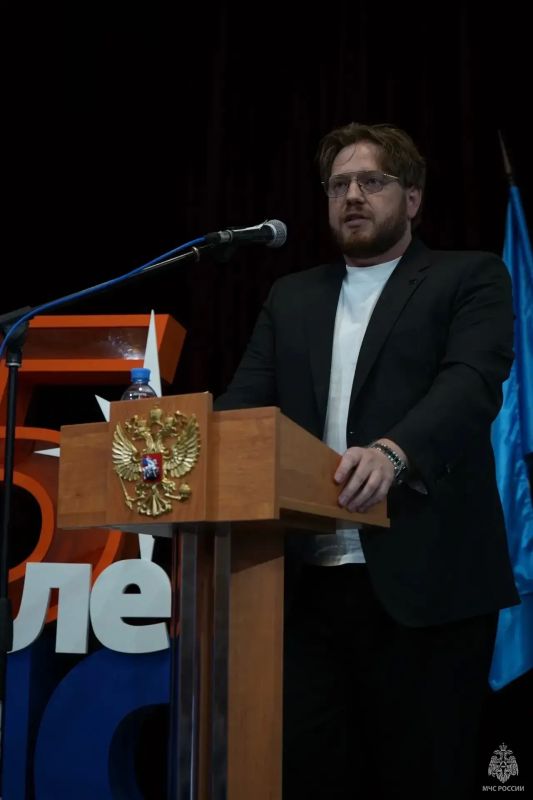 В столичном Главке МЧС России прошли занятия школы оперативного мастерства В столичном Главке МЧС России прошли занятия школы оперативного мастерства