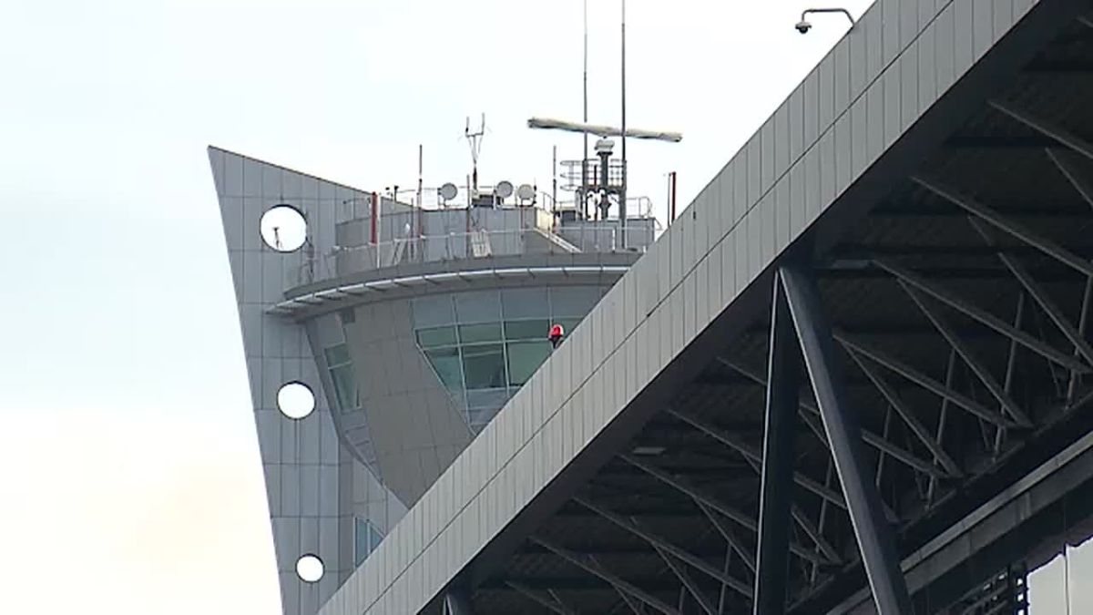 850 тысяч рублей похитили у пассажира рейса Дубай-Москва во время полета