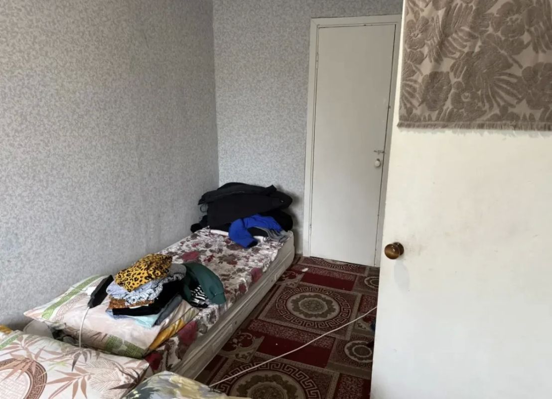 «Резиновая квартира» в Коммунарке: полицейские столицы раскрыли схему с фиктивной регистрацией мигрантов