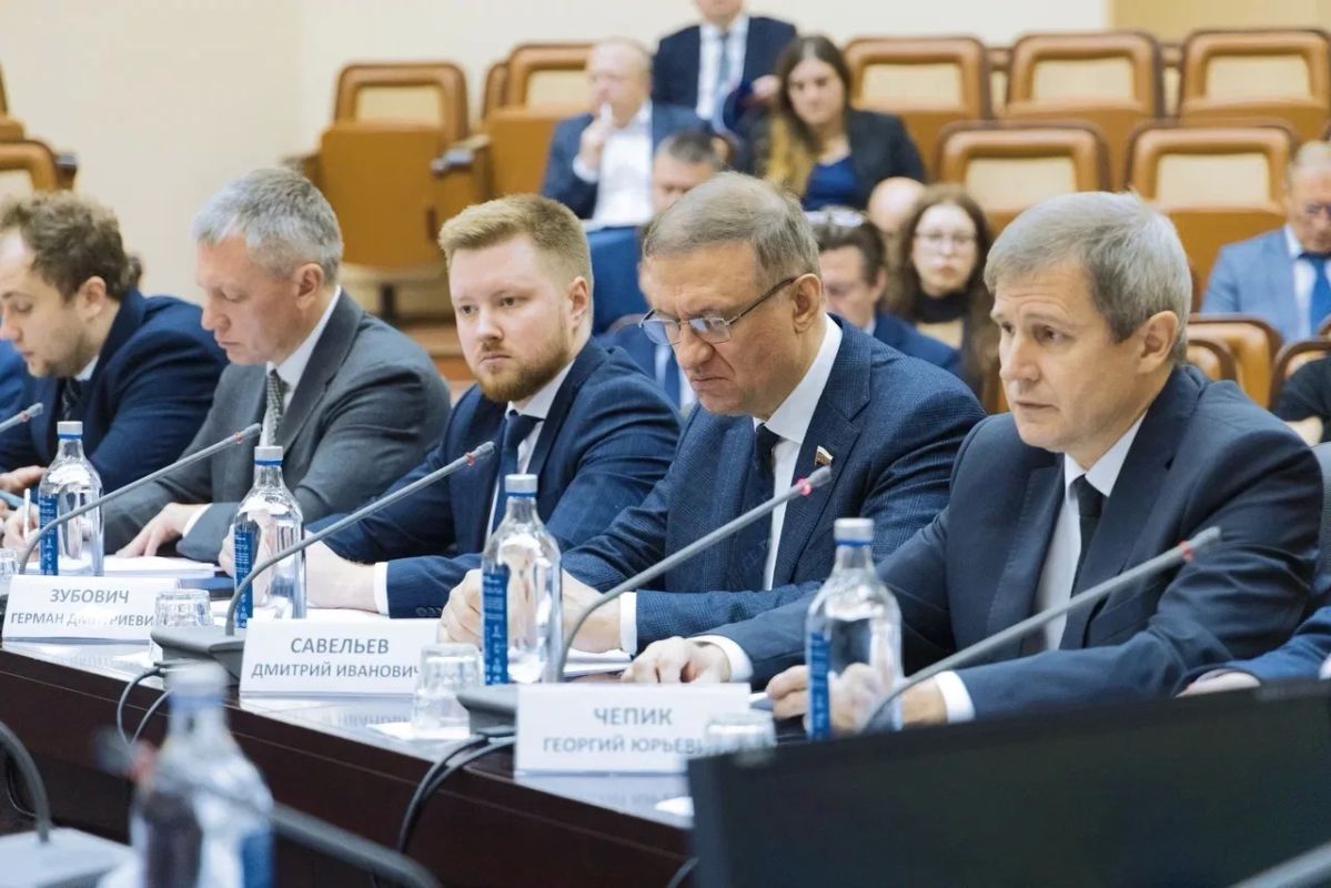 В Минэнерго России обсудили перспективные направления сотрудничества с ЦАР и Республикой Того В Минэнерго России обсудили перспективные направления сотрудничества с ЦАР и Республикой Того