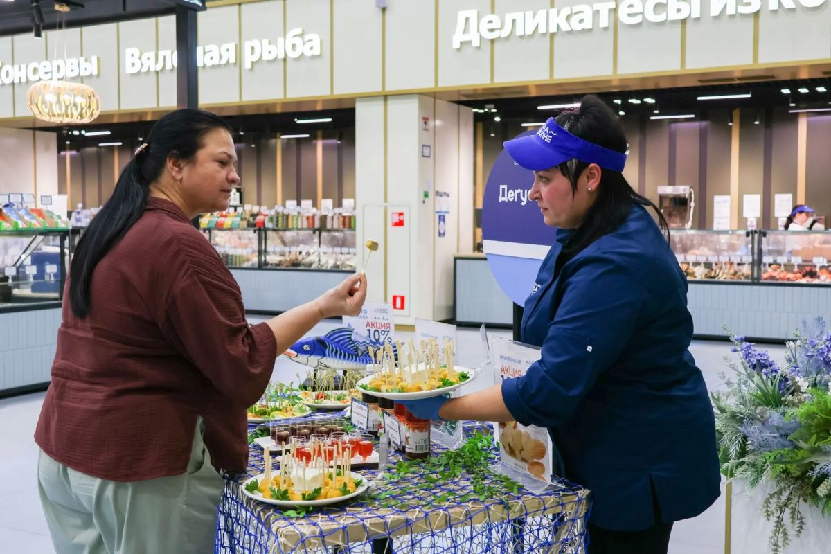 В течение лета на рыбных рынках «Москва – на волне» прошло больше 400 дегустаций В течение лета на рыбных рынках «Москва – на волне» прошло больше 400 дегустаций