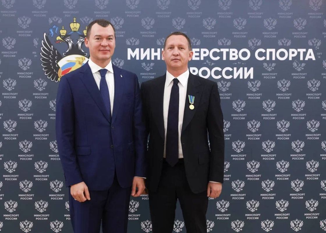 Михаил Дегтярёв: Сегодня в Москве в Министерстве спорта по поручению Президента России Владимира Владимировича Путина провел торжественную церемонию вручения государственных и ведомственных наград Михаил Дегтярёв: Сегодня в Москве в Министерстве спорта по поручению Президента России Владимира Владимировича Путина провел торжественную церемонию вручения государственных и ведомственных наград