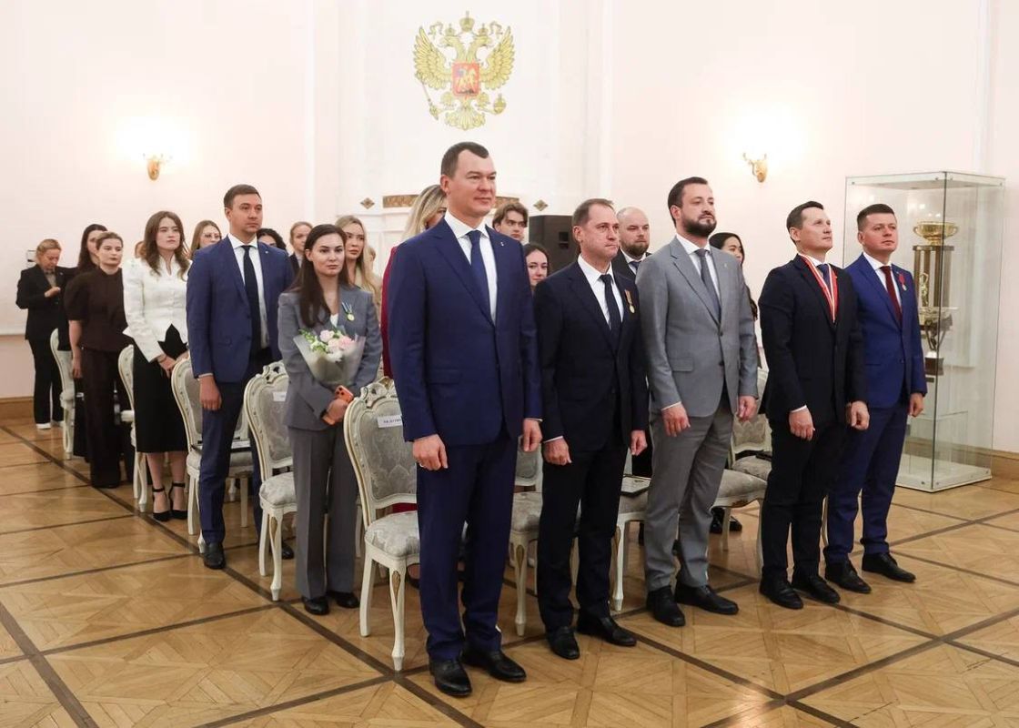 Михаил Дегтярёв: Сегодня в Москве в Министерстве спорта по поручению Президента России Владимира Владимировича Путина провел торжественную церемонию вручения государственных и ведомственных наград Михаил Дегтярёв: Сегодня в Москве в Министерстве спорта по поручению Президента России Владимира Владимировича Путина провел торжественную церемонию вручения государственных и ведомственных наград