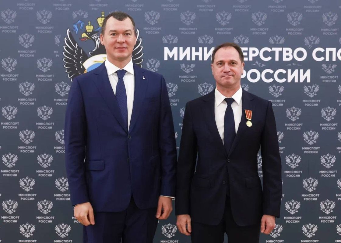 Михаил Дегтярёв: Сегодня в Москве в Министерстве спорта по поручению Президента России Владимира Владимировича Путина провел торжественную церемонию вручения государственных и ведомственных наград Михаил Дегтярёв: Сегодня в Москве в Министерстве спорта по поручению Президента России Владимира Владимировича Путина провел торжественную церемонию вручения государственных и ведомственных наград