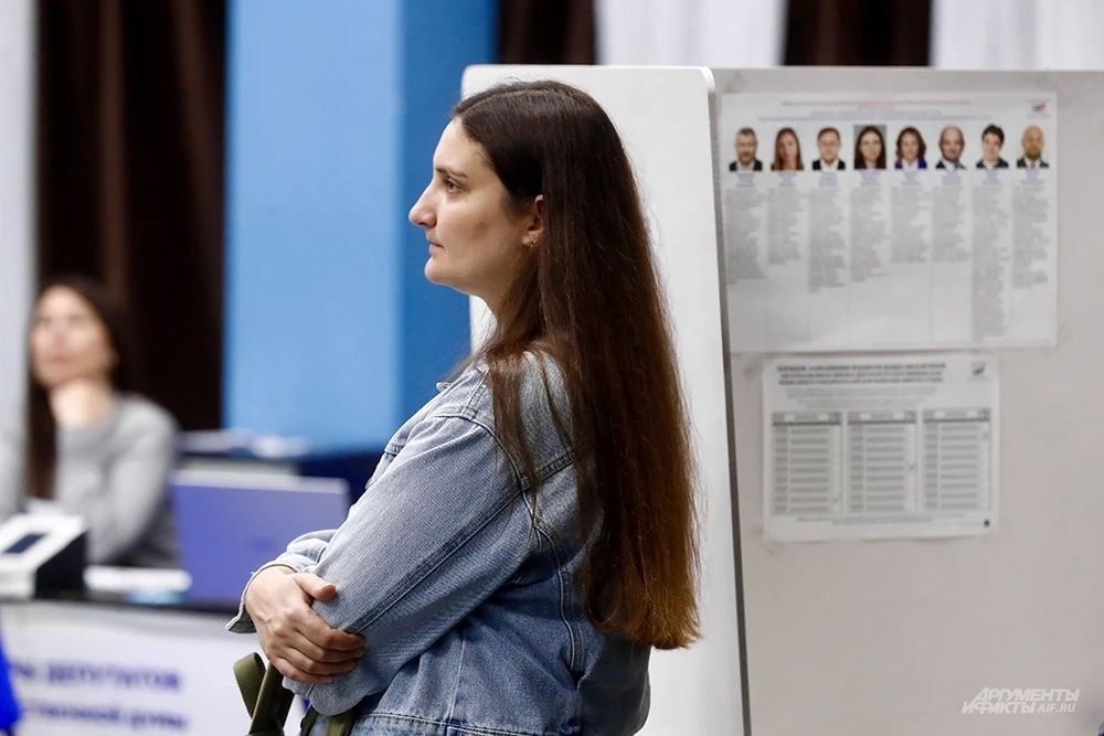 Иностранные наблюдатели следят за выборами на участках Иностранные наблюдатели следят за выборами на участках