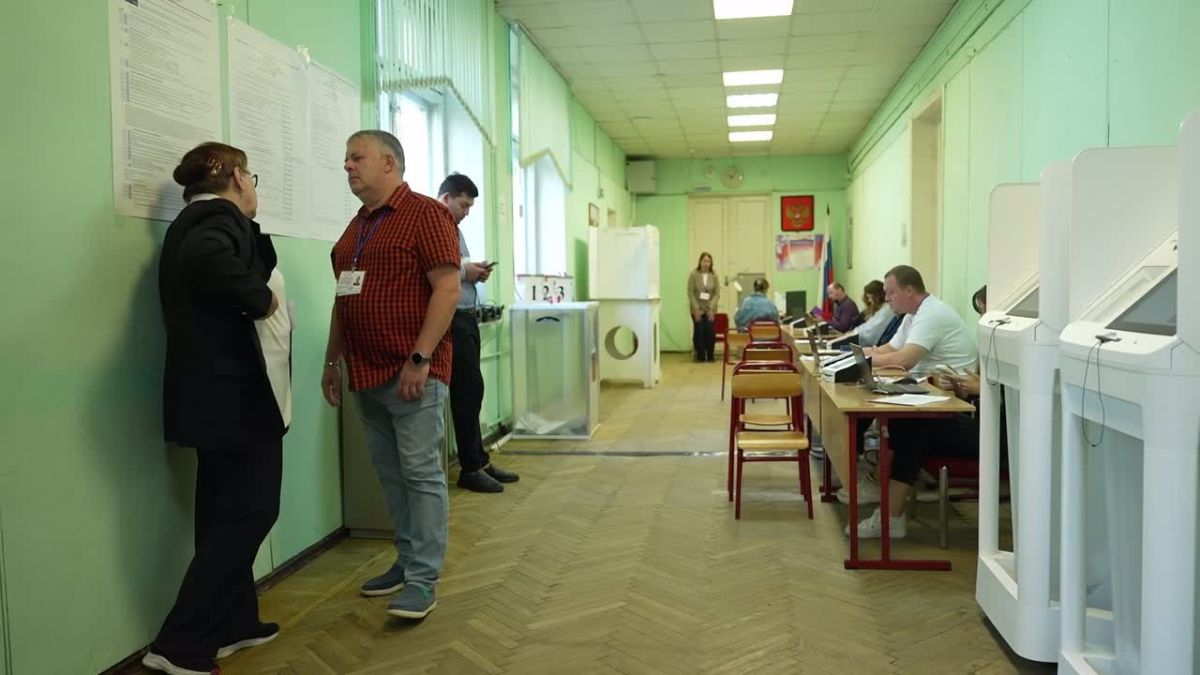 Григорий Заславский осуществил общественное наблюдение за ходом голосования на избирательном участке в Москве