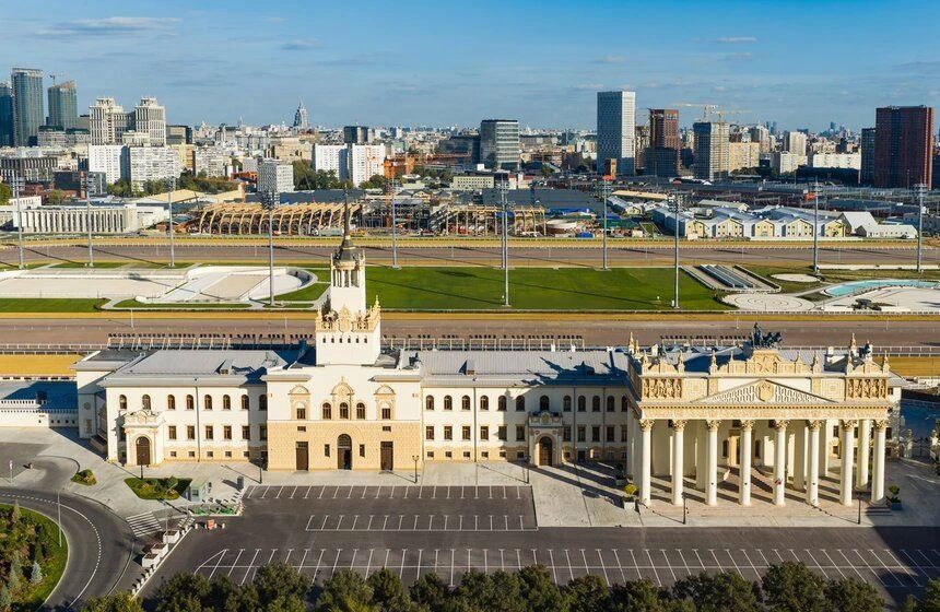 Центральный Московский ипподром снова встречает гостей Центральный Московский ипподром снова встречает гостей