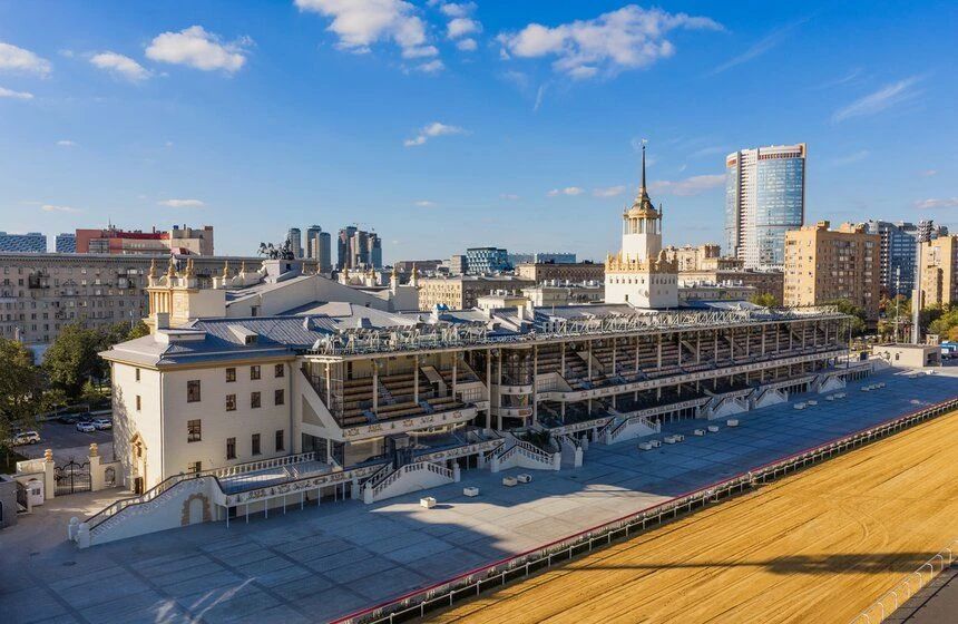 Центральный Московский ипподром снова встречает гостей Центральный Московский ипподром снова встречает гостей