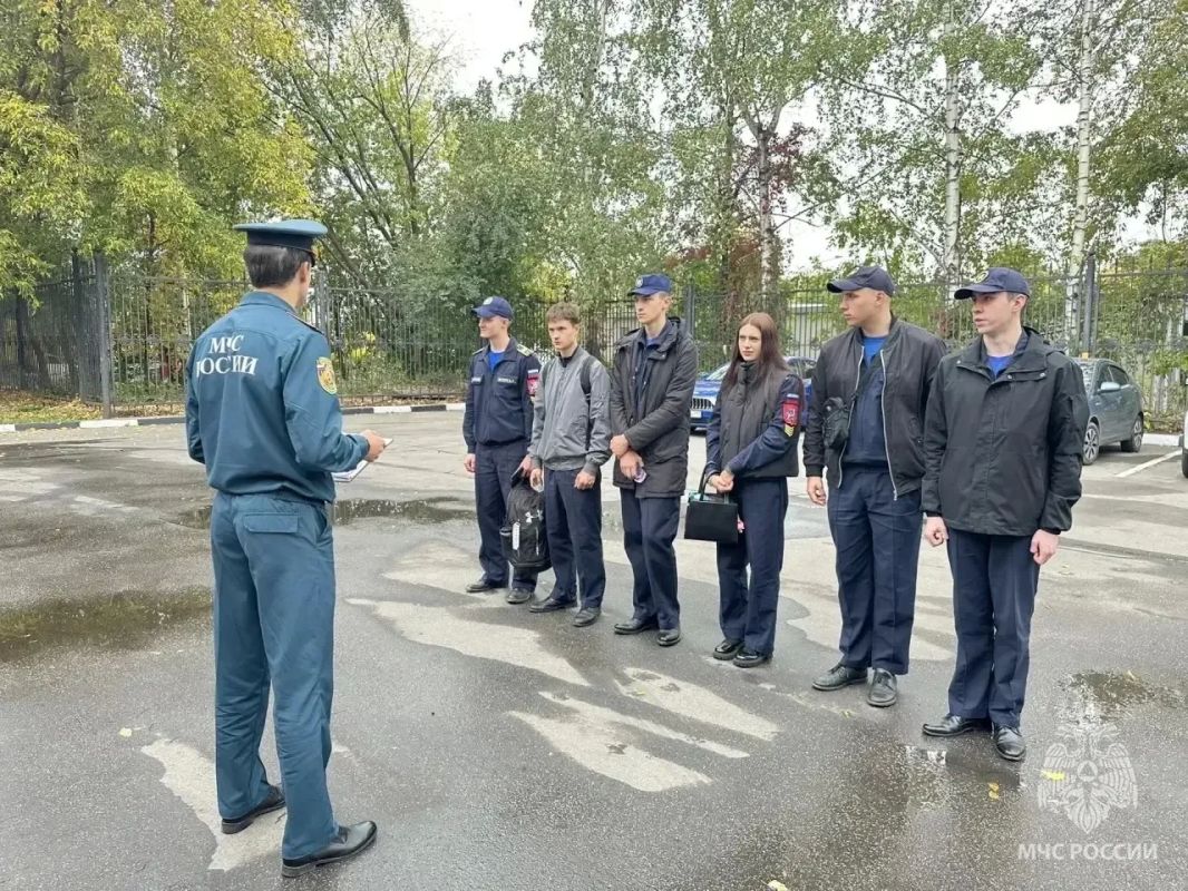 От колледжа – к службе: в столичном гарнизоне прошёл открытый диалог с будущими пожарными От колледжа – к службе: в столичном гарнизоне прошёл открытый диалог с будущими пожарными