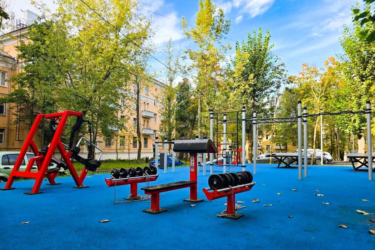 От воркаута до настольного тенниса: спортивные пространства обустроили на северо-западе Москвы От воркаута до настольного тенниса: спортивные пространства обустроили на северо-западе Москвы