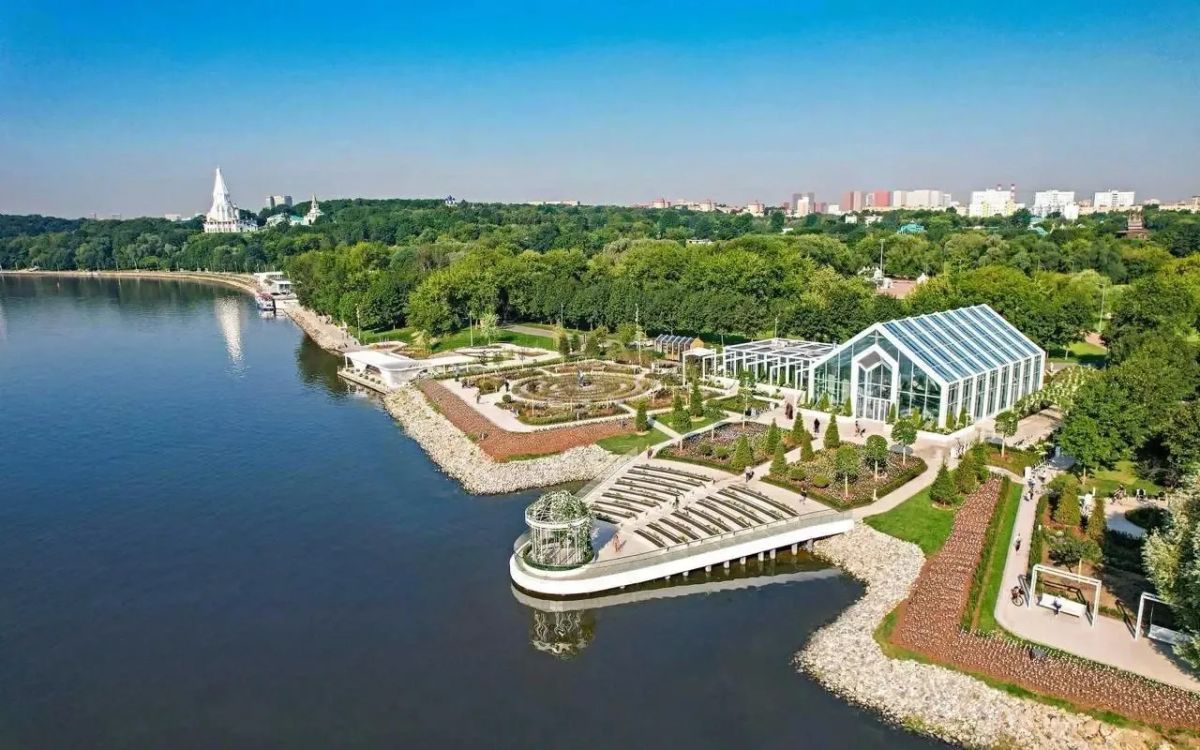 В «Коломенском» появились новые уютные зоны отдыха В «Коломенском» появились новые уютные зоны отдыха