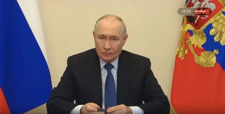 «Это голосование за вас! Люди верят вам, верят в нашу победу, верят в ваше мужество, в ваш героизм, в вашу преданность Родине», — президент обратился к бойцам и командирам на передовой