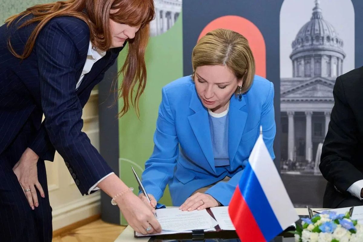 Ольга Любимова встретилась с министрами культуры Катара и Палестины на полях XII Санкт-Петербургского международного форума объединенных культур Ольга Любимова встретилась с министрами культуры Катара и Палестины на полях XII Санкт-Петербургского международного форума объединенных культур