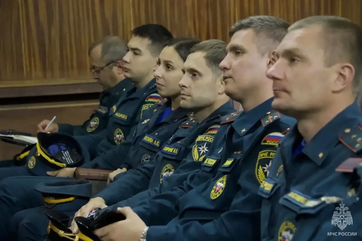 В столичном управлении МЧС России обсудили вопросы охраны труда В столичном управлении МЧС России обсудили вопросы охраны труда