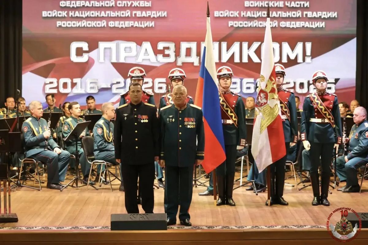 Отличившимся росгвардейцам вручили государственные награды в честь 60-летия со дня образования специальных моторизованных воинских частей Отличившимся росгвардейцам вручили государственные награды в честь 60-летия со дня образования специальных моторизованных воинских частей