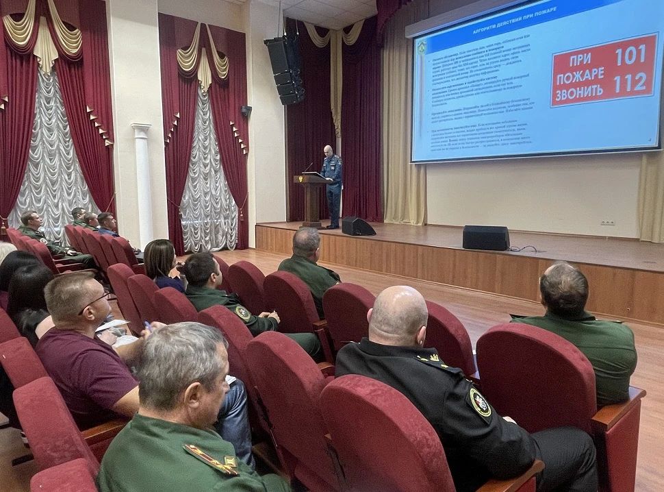 От теории к практике: в ГВСУ СК России прошли занятия по пожарной безопасности От теории к практике: в ГВСУ СК России прошли занятия по пожарной безопасности