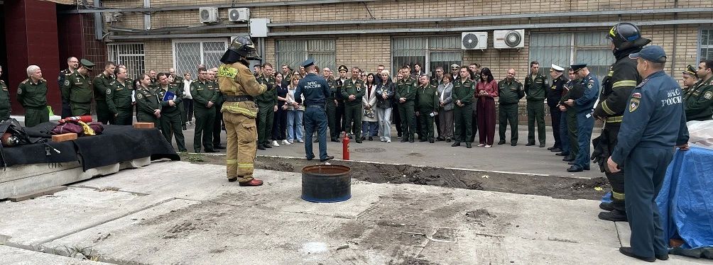 От теории к практике: в ГВСУ СК России прошли занятия по пожарной безопасности От теории к практике: в ГВСУ СК России прошли занятия по пожарной безопасности