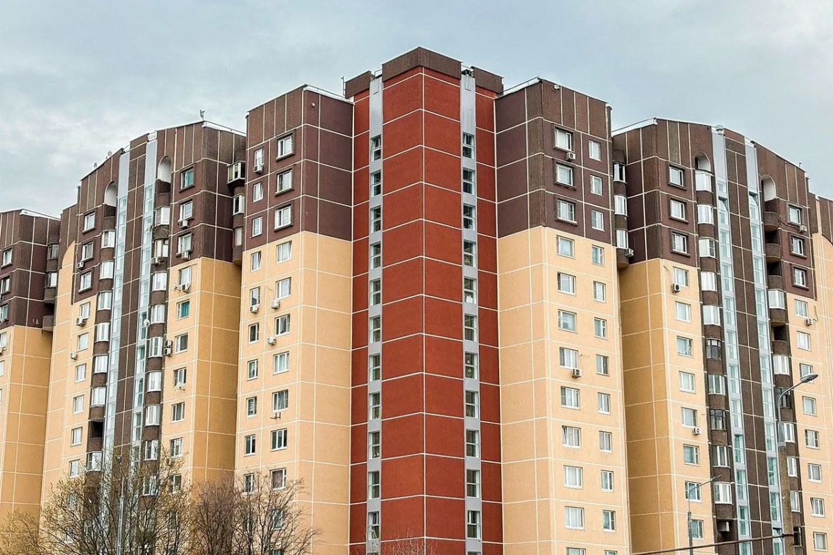 Более 380 домов в осенних оттенках обновили за пять лет в рамках региональной программы капитального ремонта многоквартирных домов Более 380 домов в осенних оттенках обновили за пять лет в рамках региональной программы капитального ремонта многоквартирных домов