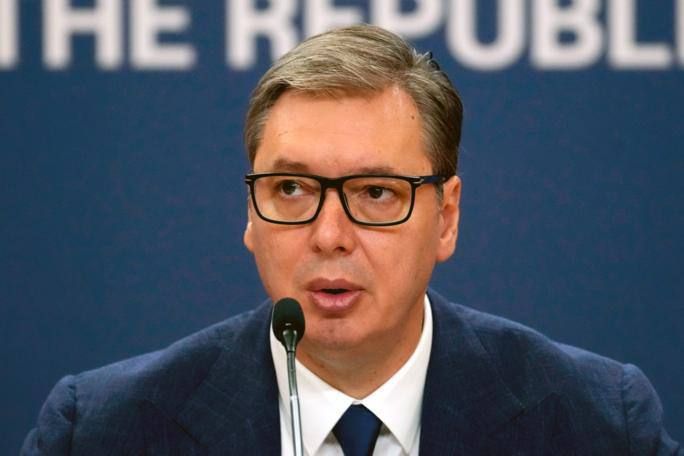 Президент Сербии Александр Вучич объявил об отставке