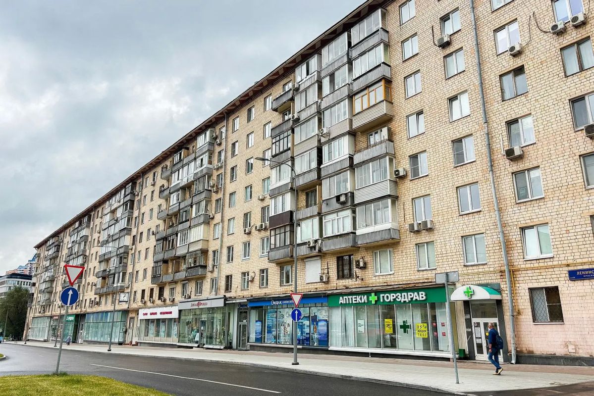 По программе капитального ремонта обновляем дома, в которых жили выдающиеся летчики – герои Советского Союза По программе капитального ремонта обновляем дома, в которых жили выдающиеся летчики – герои Советского Союза