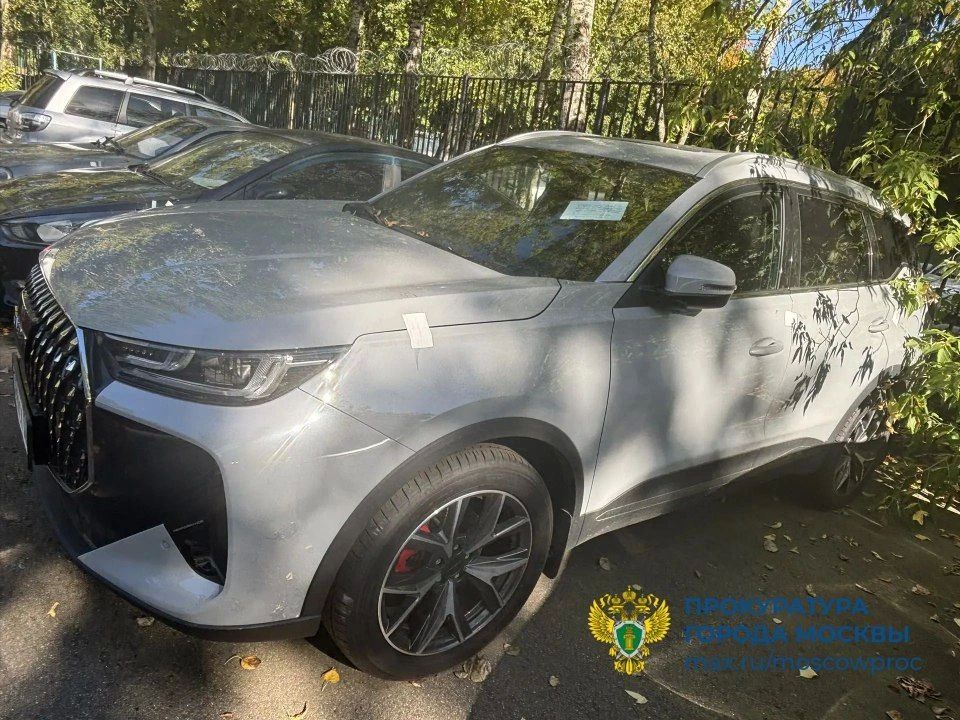 По инициативе прокурора у злостного нарушителя конфискован автомобиль стоимостью 2,7 млн рублей