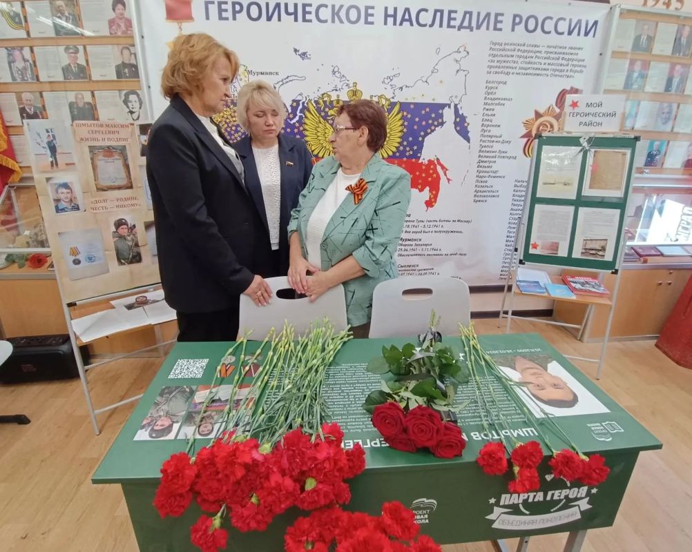Заместитель Председателя Московской городской Думы, председатель комиссии МГД по экономической и социальной политике Людмила Гусева (фракция партии «Единая Россия») приняла участие в открытии «Парты Героя» в школе № 2117 в... Заместитель Председателя Московской городской Думы, председатель комиссии МГД по экономической и социальной политике Людмила Гусева (фракция партии «Единая Россия») приняла участие в открытии «Парты Героя» в школе № 2117 в...